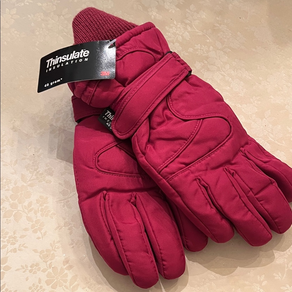 3M Thinsulate Red Gloves